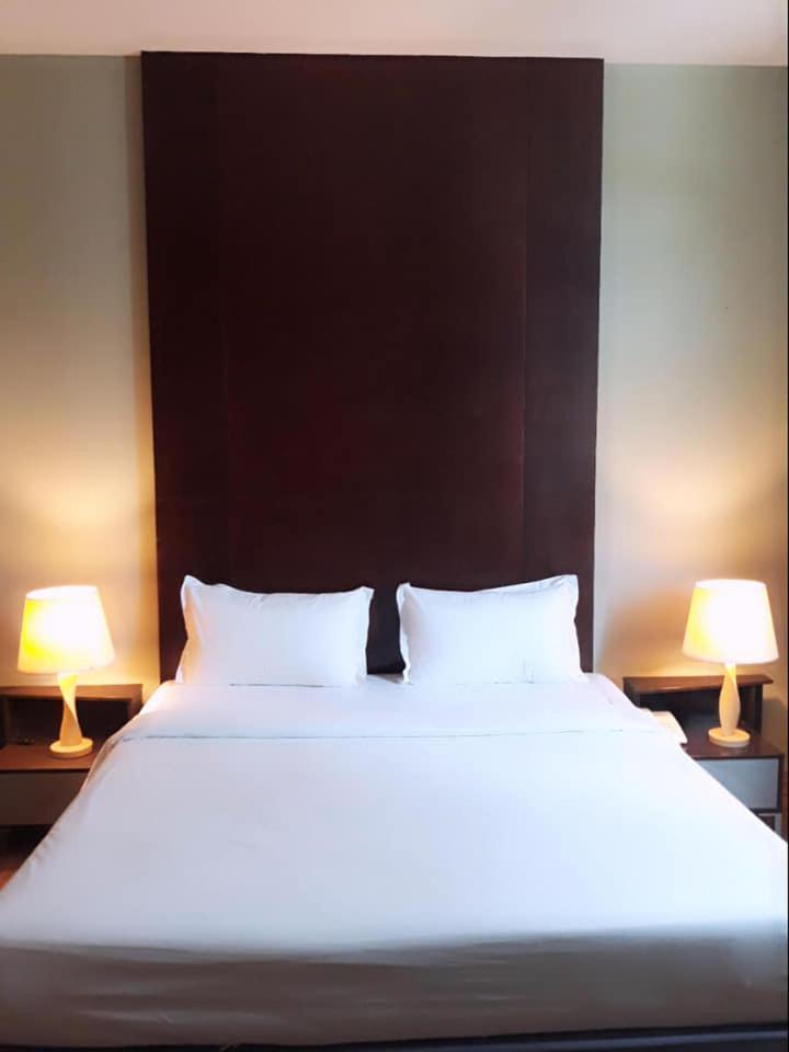 Ginasuite Kompleks27 Hotel Bandar Seri Begawan Exterior foto
